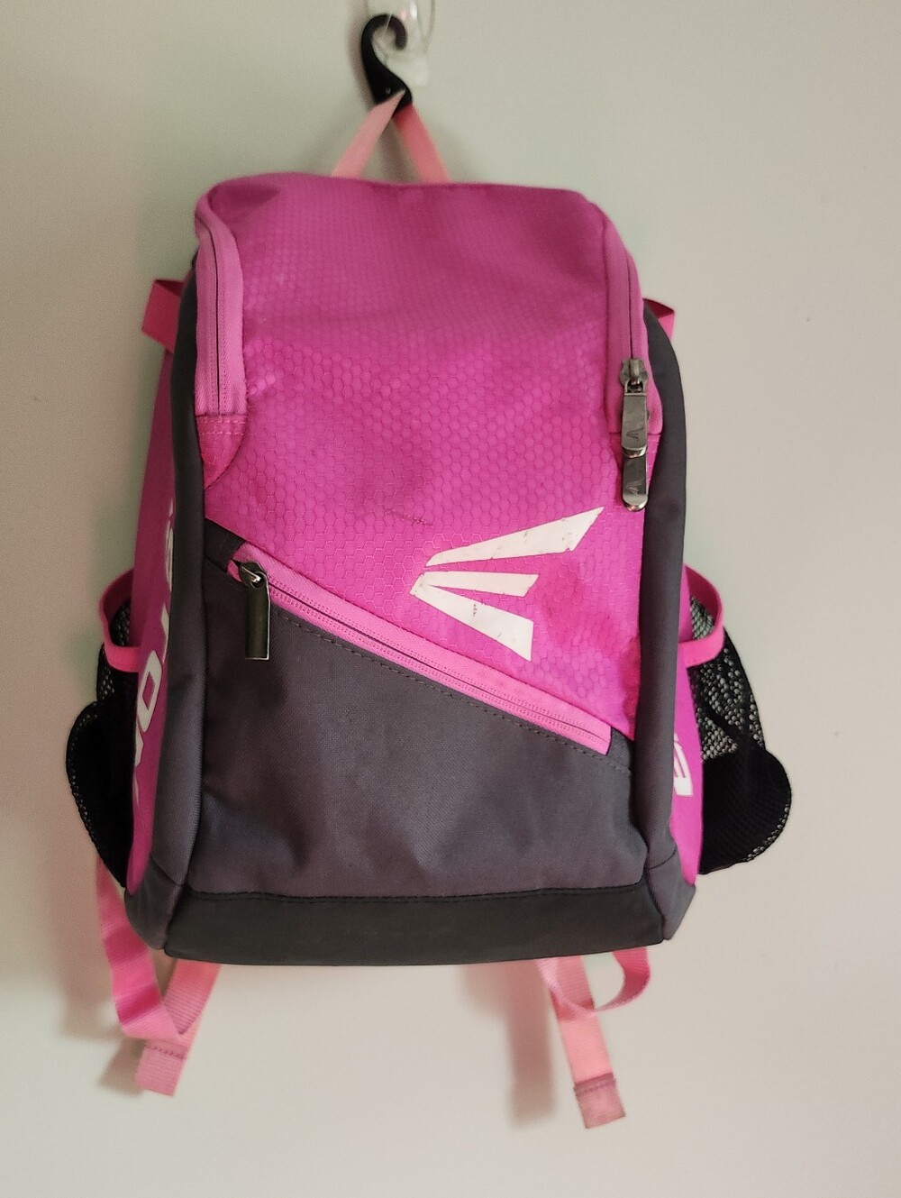 EASTON Youth Hot Pink Game Ready 15'' Backpack Bag Softball/Baseball/Sports GUC
